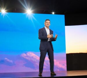 Miguel Galuccio, presidente y CEO de Vista, señaló que esta adquisición fortalece la posición de la empresa en Vaca Muerta con activos de primer nivel.