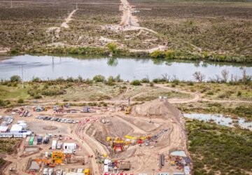 El consorcio Vaca Muerta Oil Sur finalizó la obra subterránea bajo el cauce del río Negro.